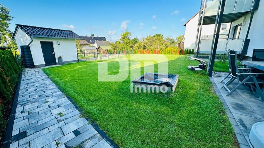 KFW 55 EE - kernsanierte / neuerstellte Erdgeschosswohnung Neubauzustand - Gartenbereich